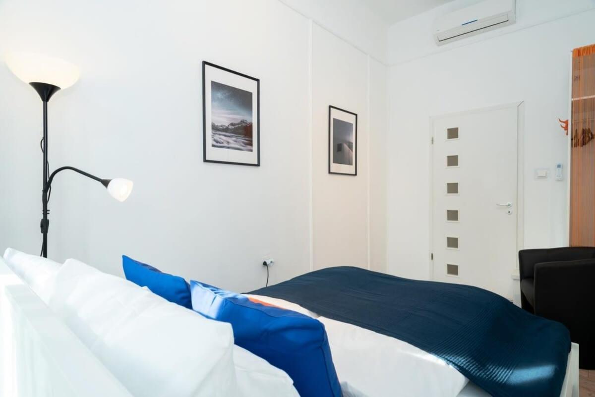 Ultra Central Cozy Apartment 부다페스트 외부 사진